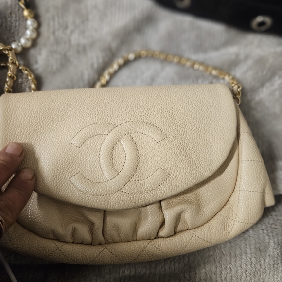 CHANEL Handbags - Chanel Beige Leather Sh